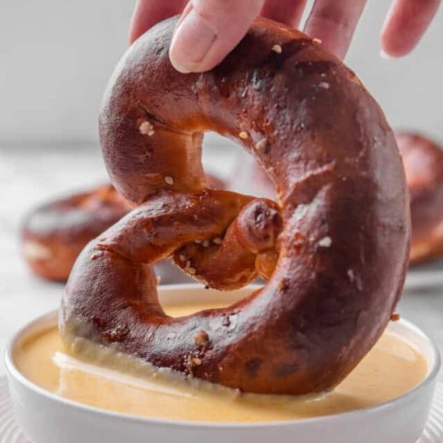 Pretzel Cheese Dip