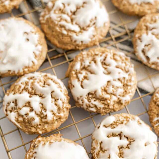 Iced Oatmeal Cookies