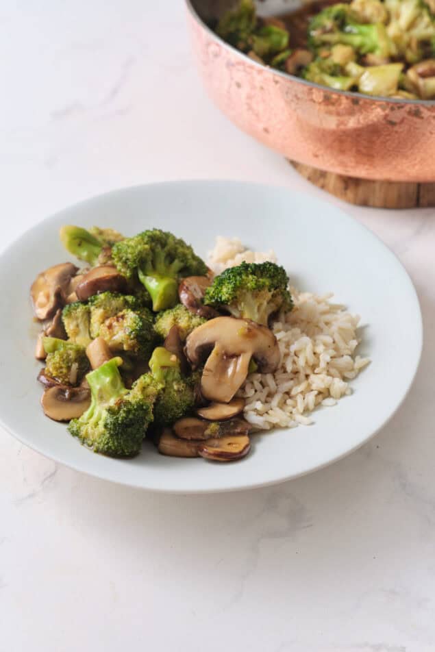 Broccoli and Mushroom Stir-Fry - Food Faith Fitness