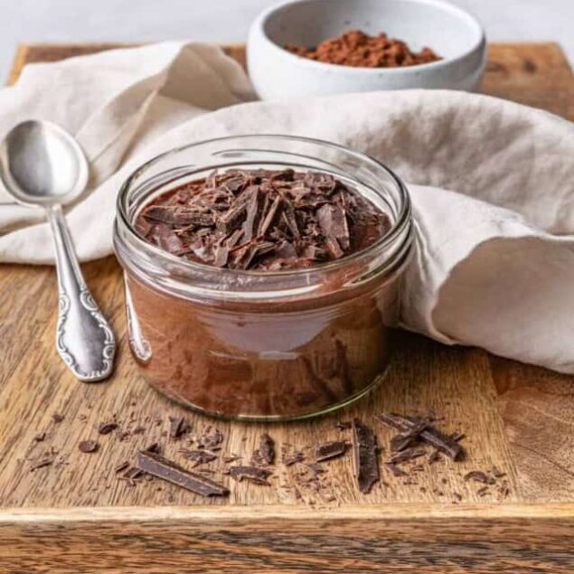 cropped-a-vegan_chocolate_mousse-feature-2.jpeg