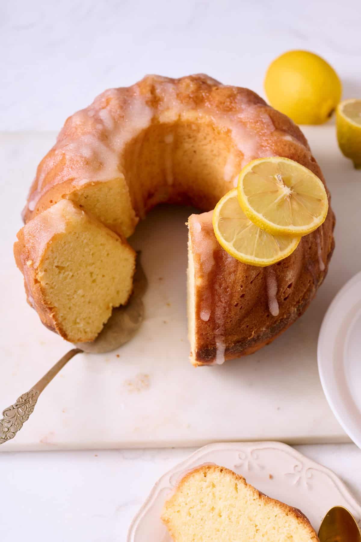 Lemon Bundt Cake - foodfaithfitness