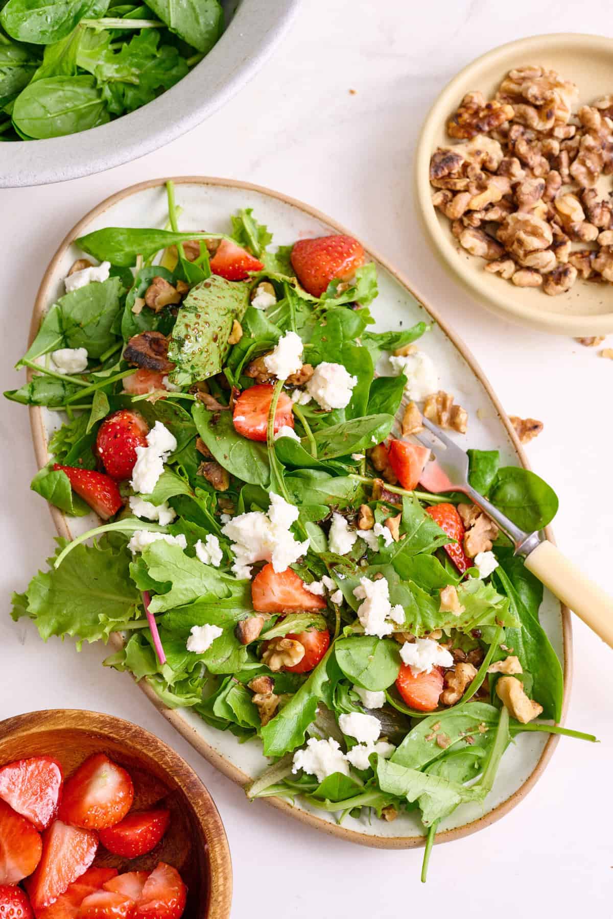 Strawberry Walnut Salad - foodfaithfitness