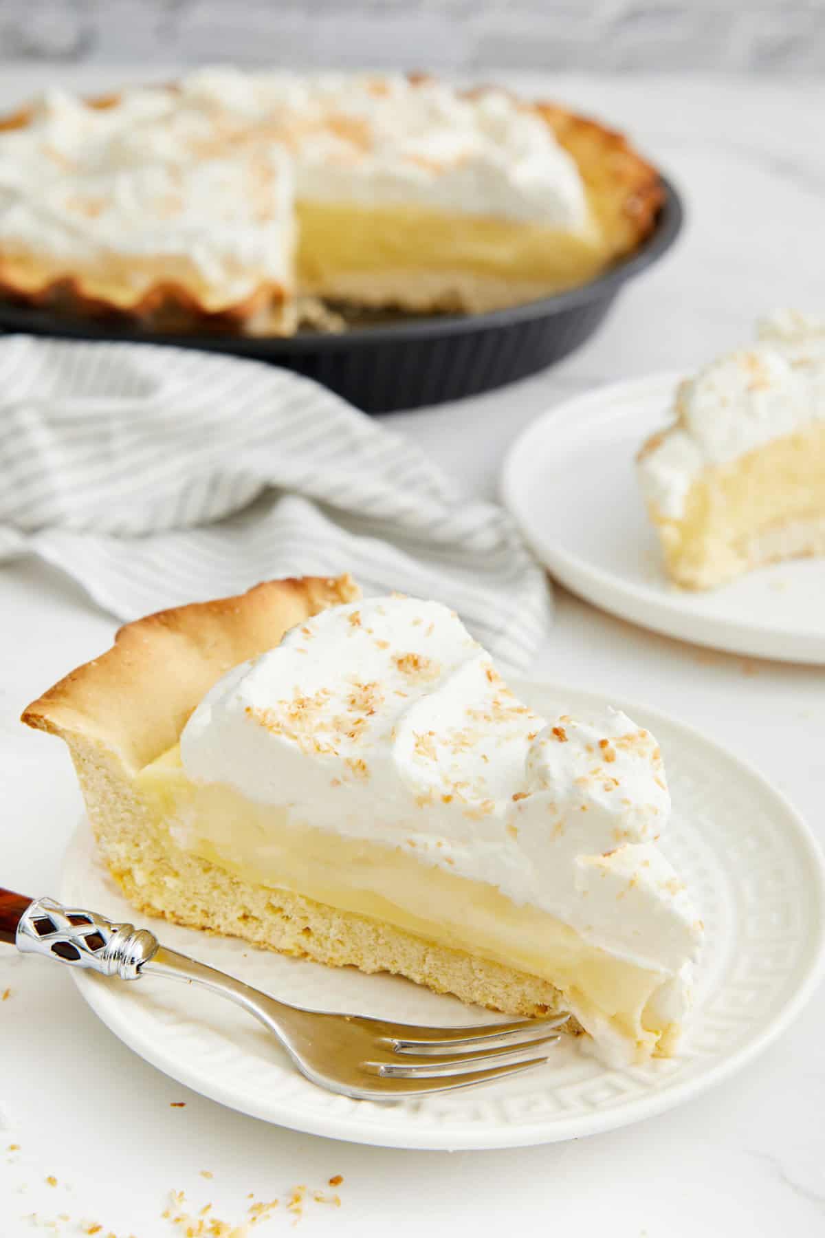 Coconut Cream Pie - foodfaithfitness