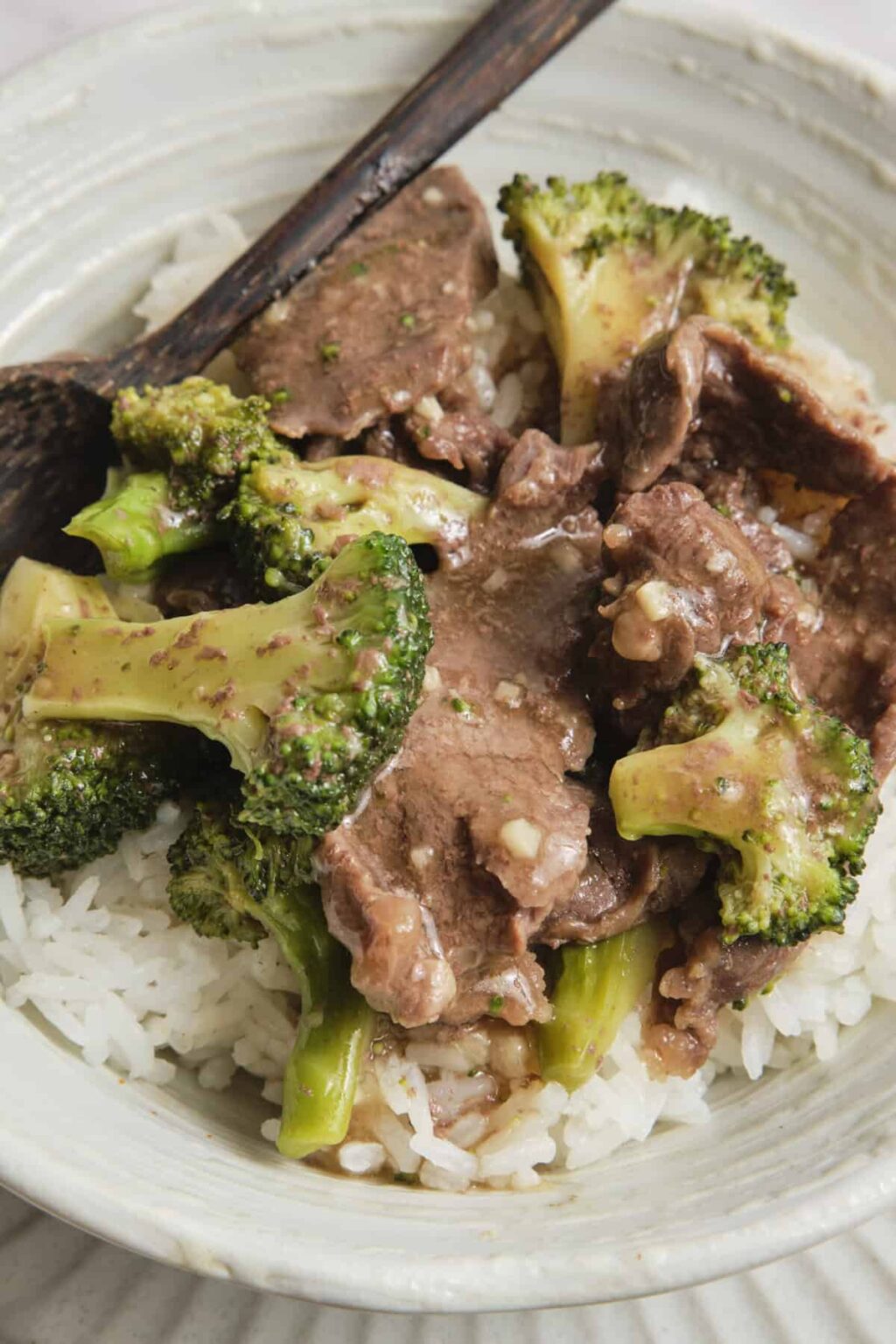 slow-cooker-beef-and-broccoli-food-faith-fitness