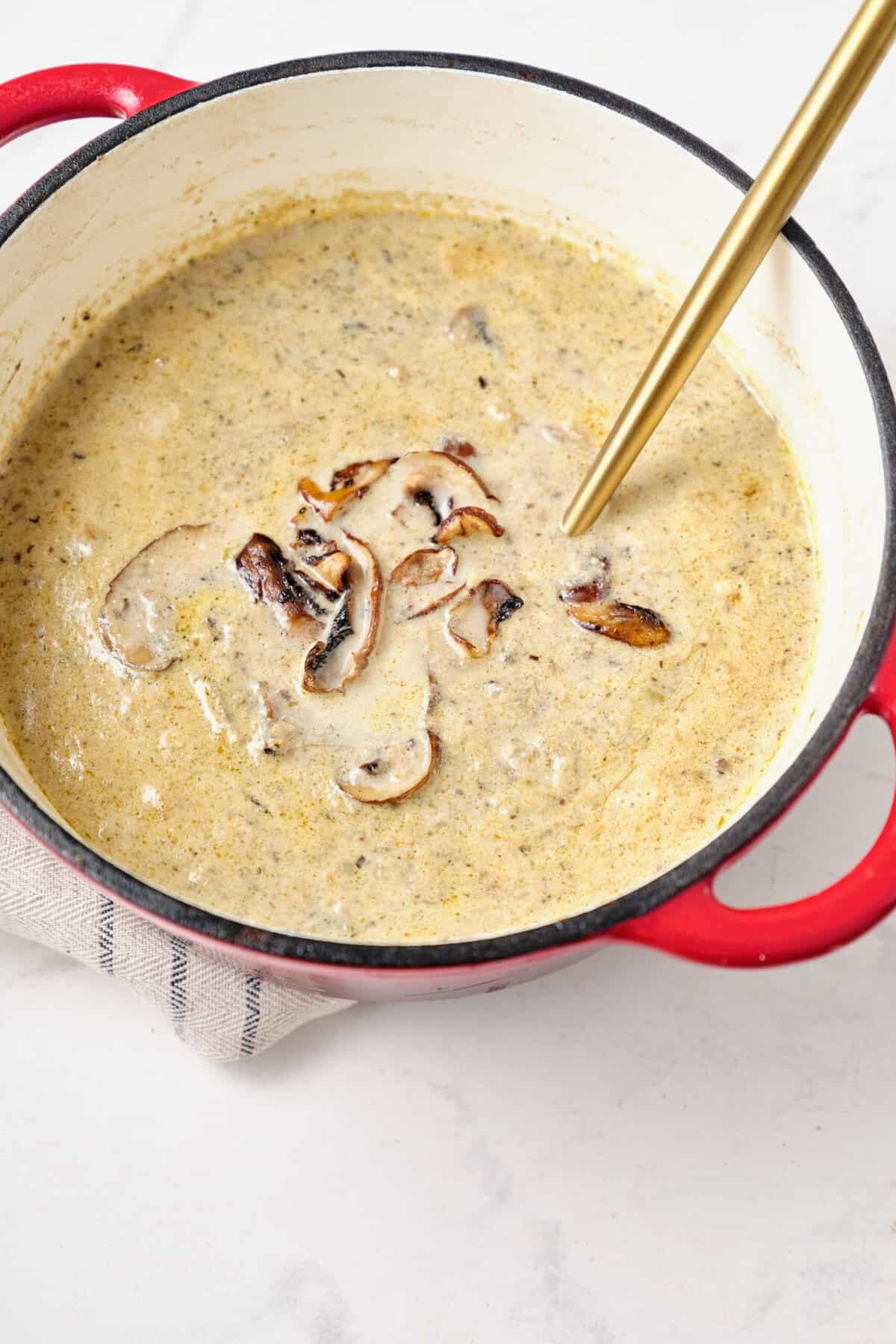 Mushroom and Leek Soup - foodfaithfitness