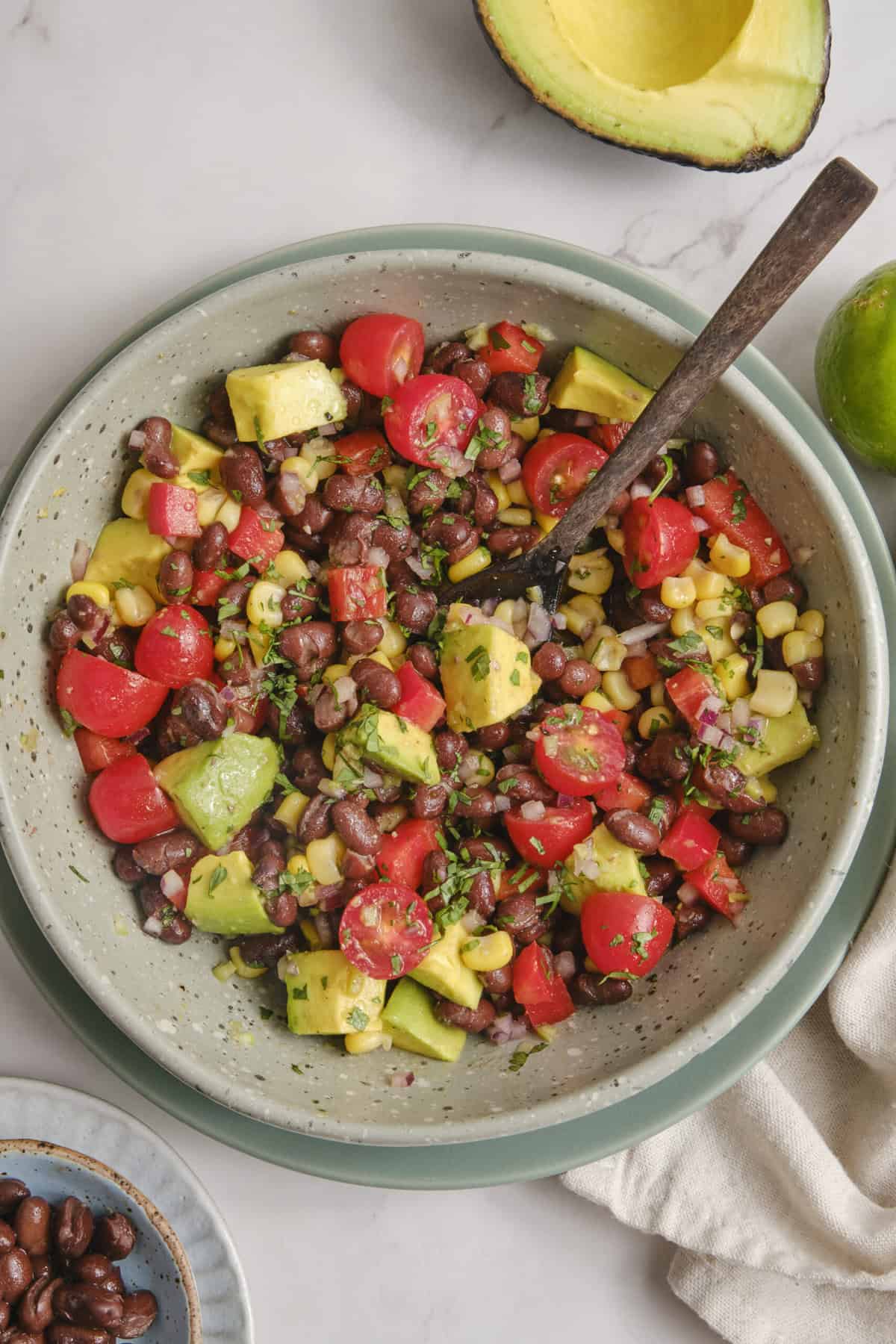 Salad with black bean - foodfaithfittness