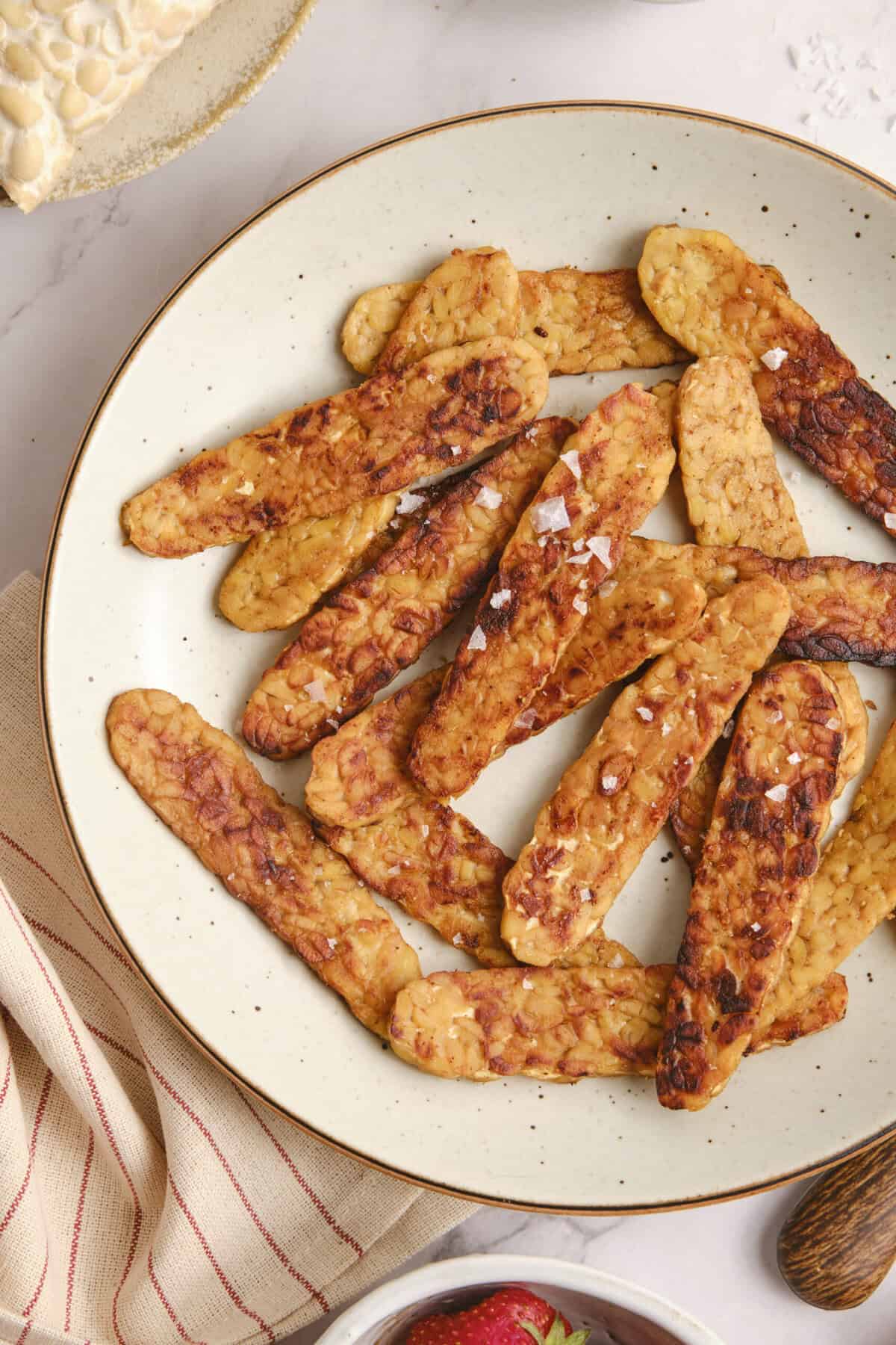 Tempeh Bacon - foodfaithfitness