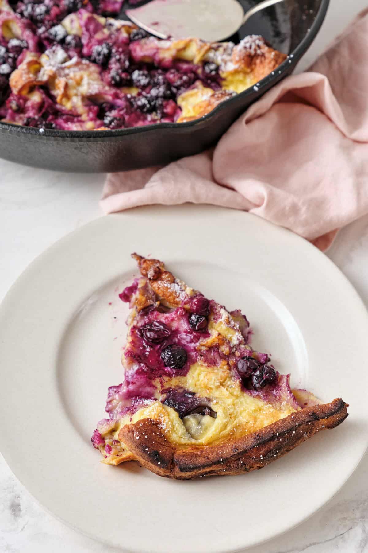 Blueberry Dutch Baby - foodfaithfitness