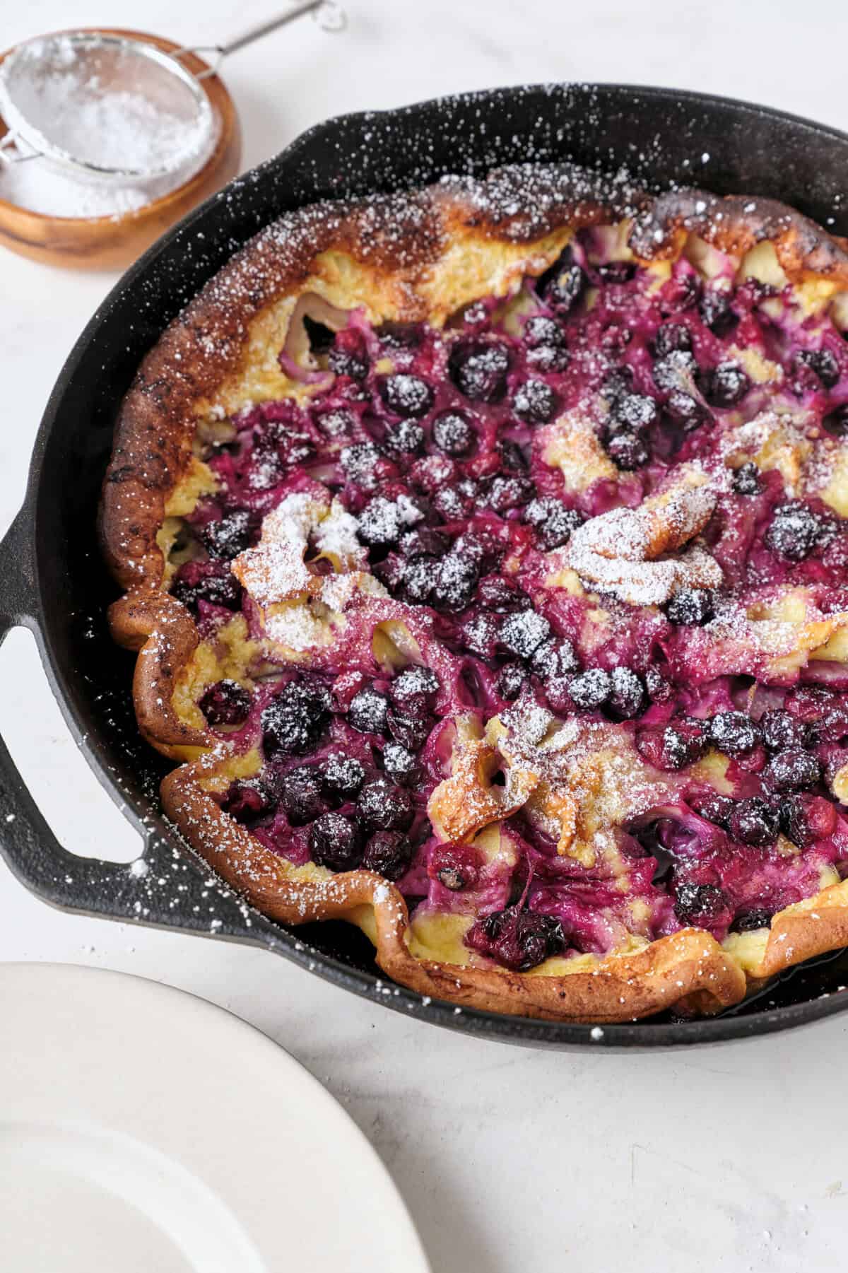 Blueberry Dutch Baby - foodfaithfitness