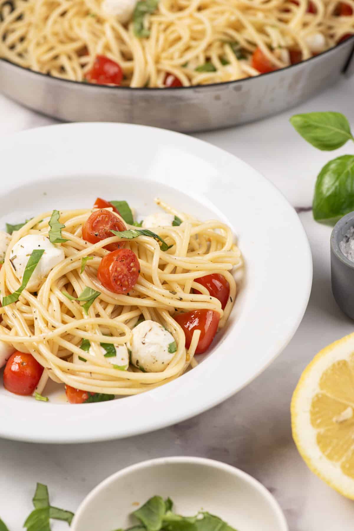 Caprese Pasta - foodfaithfitness