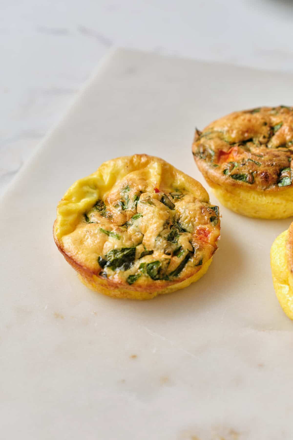 Egg Bites with Cottage Cheese - foodfaithfitness