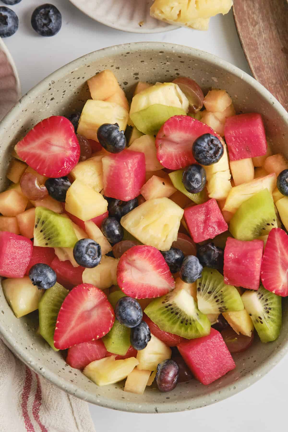 Fresh Fruit Bowl - foodfaithfitness
