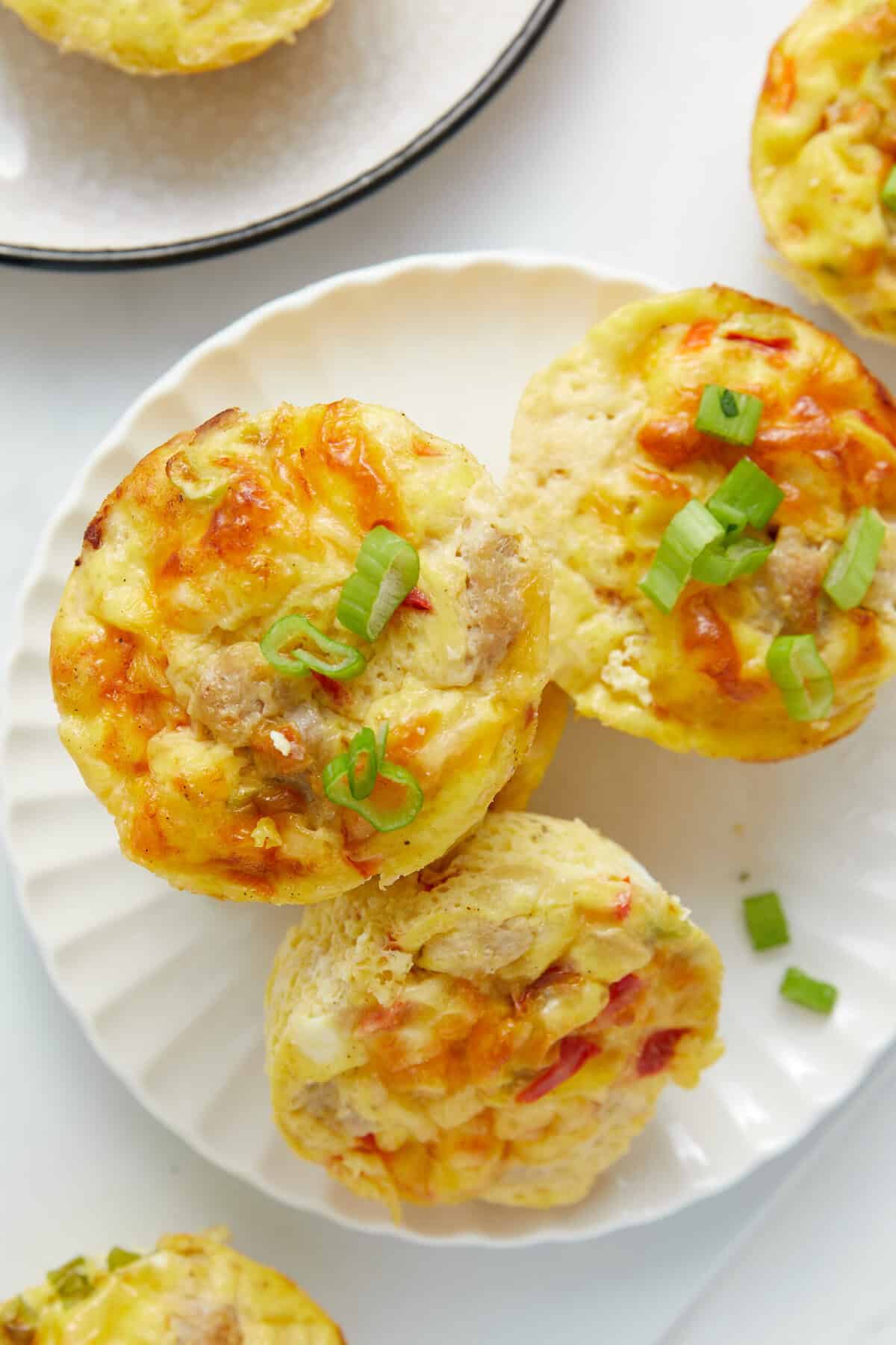 Muffin Tin Omelets - foodfaithfitness