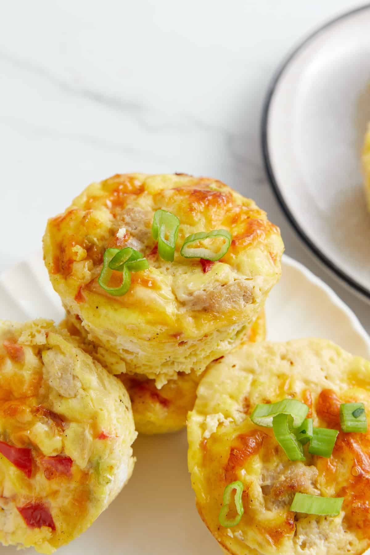 Muffin Tin Omelets - foodfaithfitness