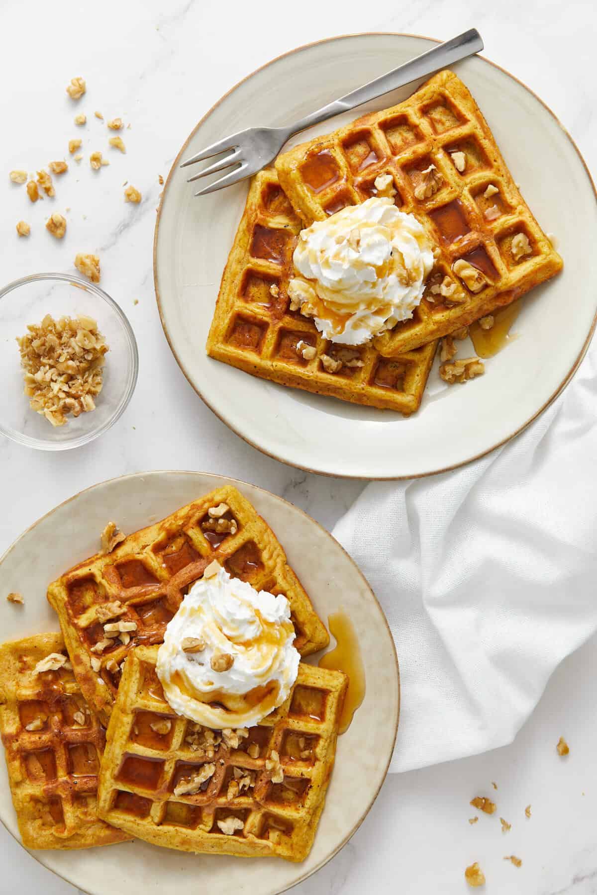 Pumpkin Waffles - foodfaithfitness