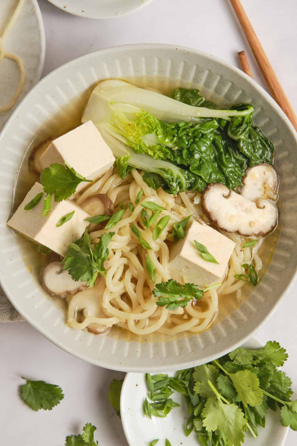 Vegan Ramen - foodfaithfitness