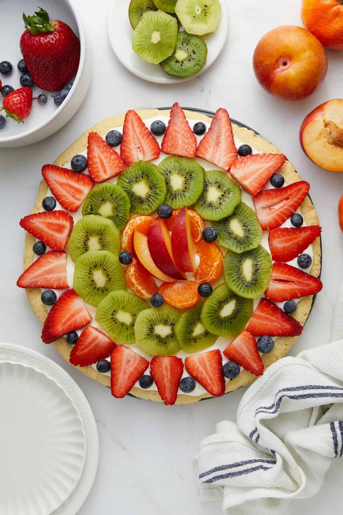 Sugar Cookie Fruit Pizza - foodfaithfitness