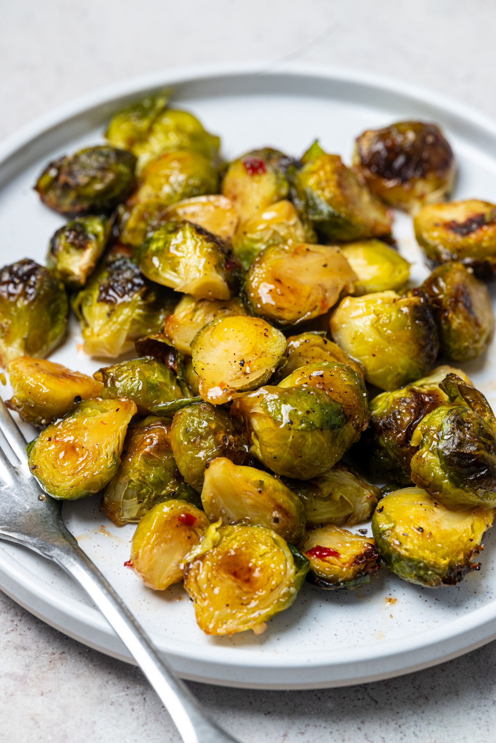 Sweet Chili Brussels Sprouts - foodfaithfitness