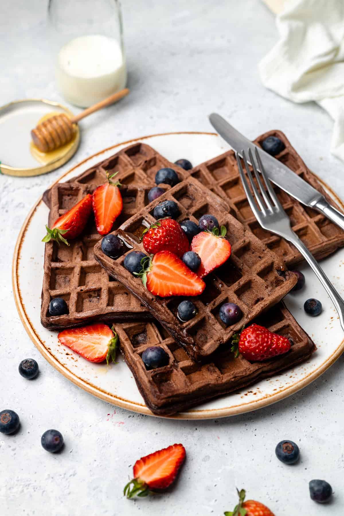 Brownie Waffles - foodfaithfitness