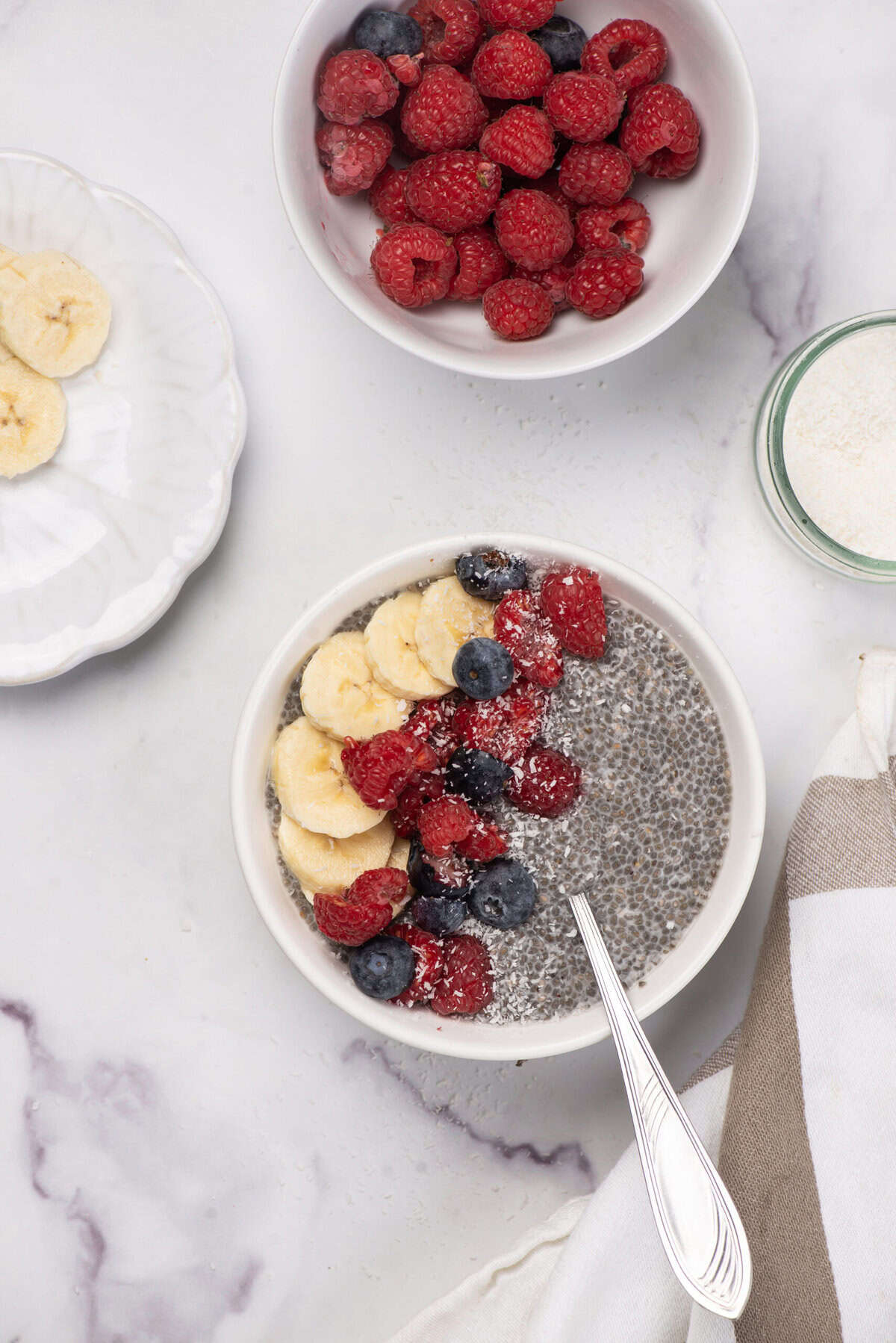 Chia breakfast bowl - foodfaithfittness