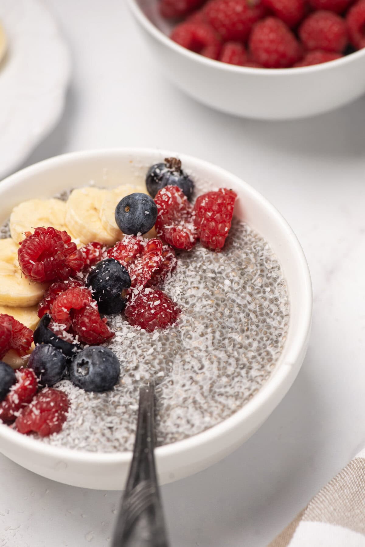 Chia breakfast bowl - foodfaithfittness