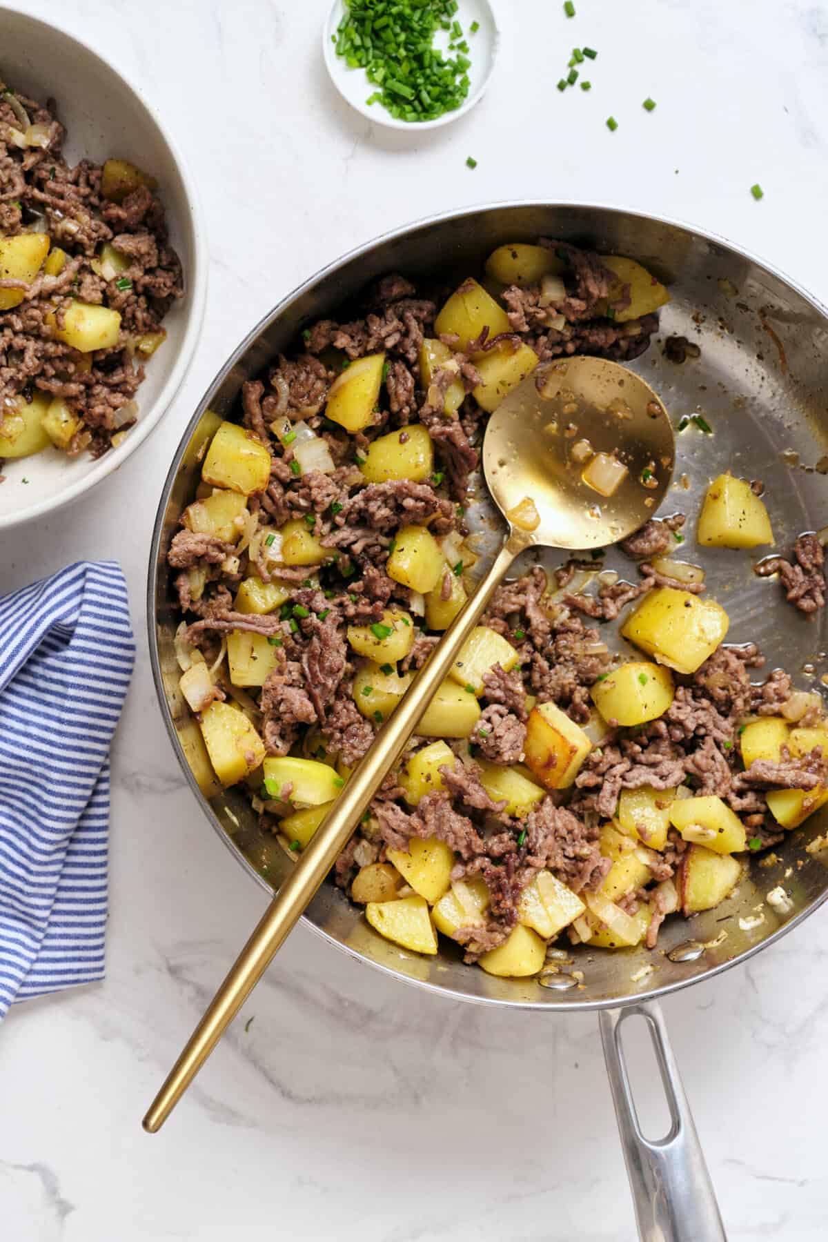 Ground Beef and Potatoes - foodfaithfitness
