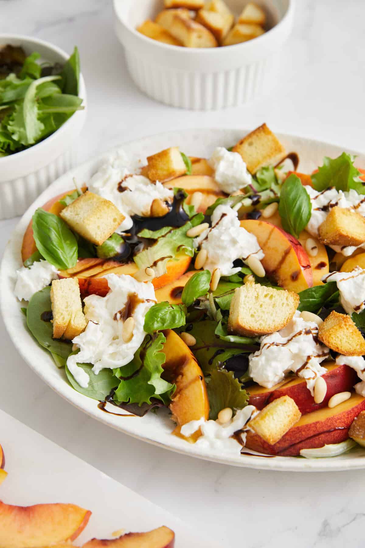 Peach Burrata Salad - foodfaithfitness