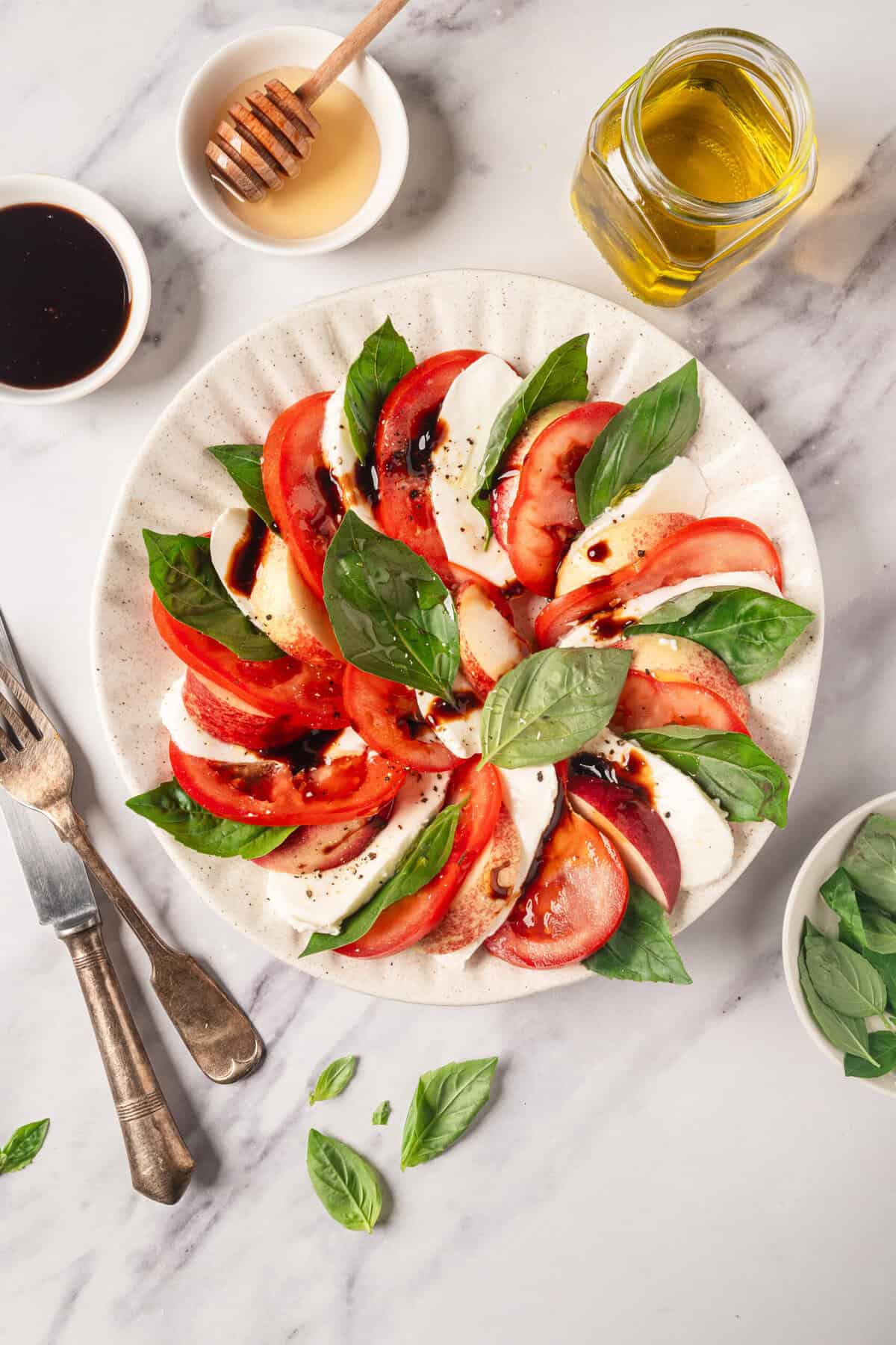 Peach Caprese Salad - foodfaithfitness