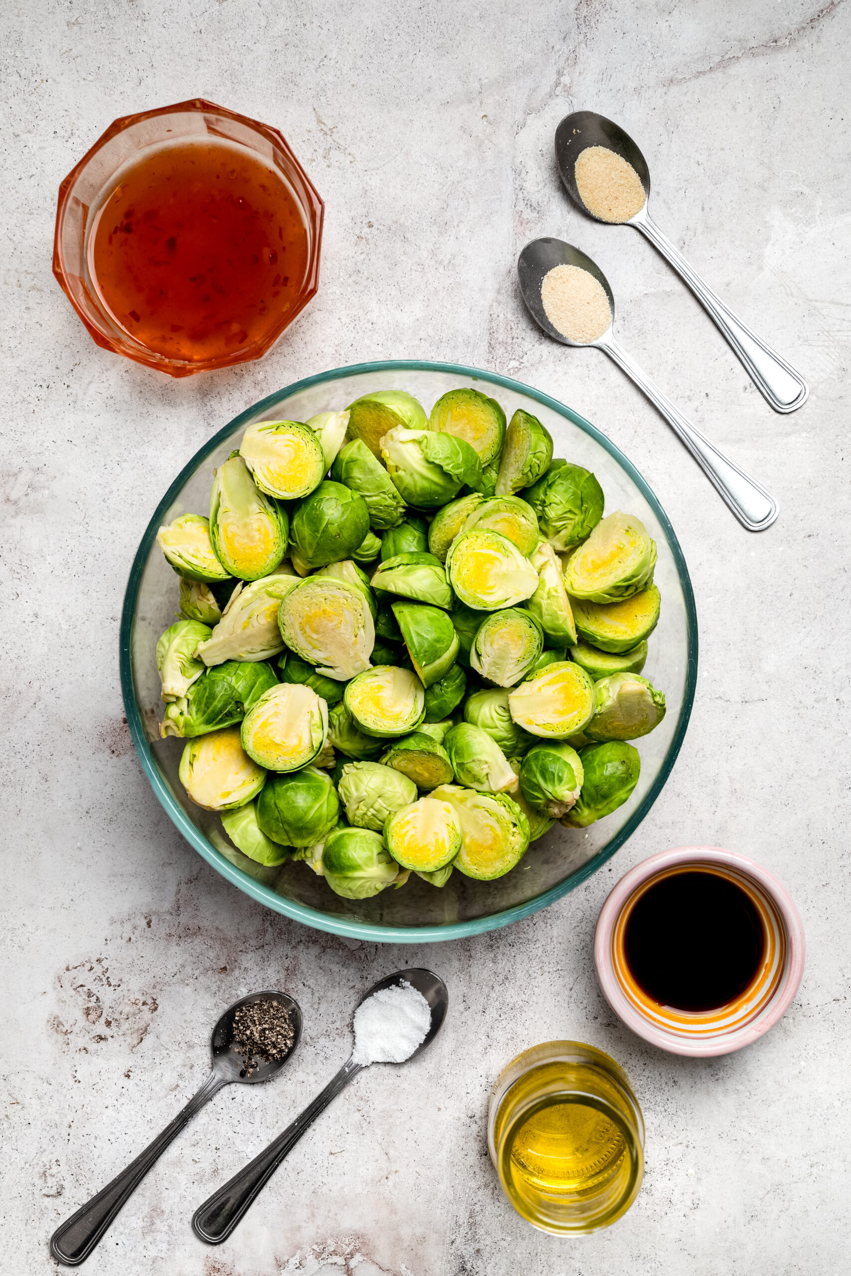 Sweet Chili Brussels Sprouts - foodfaithfitness