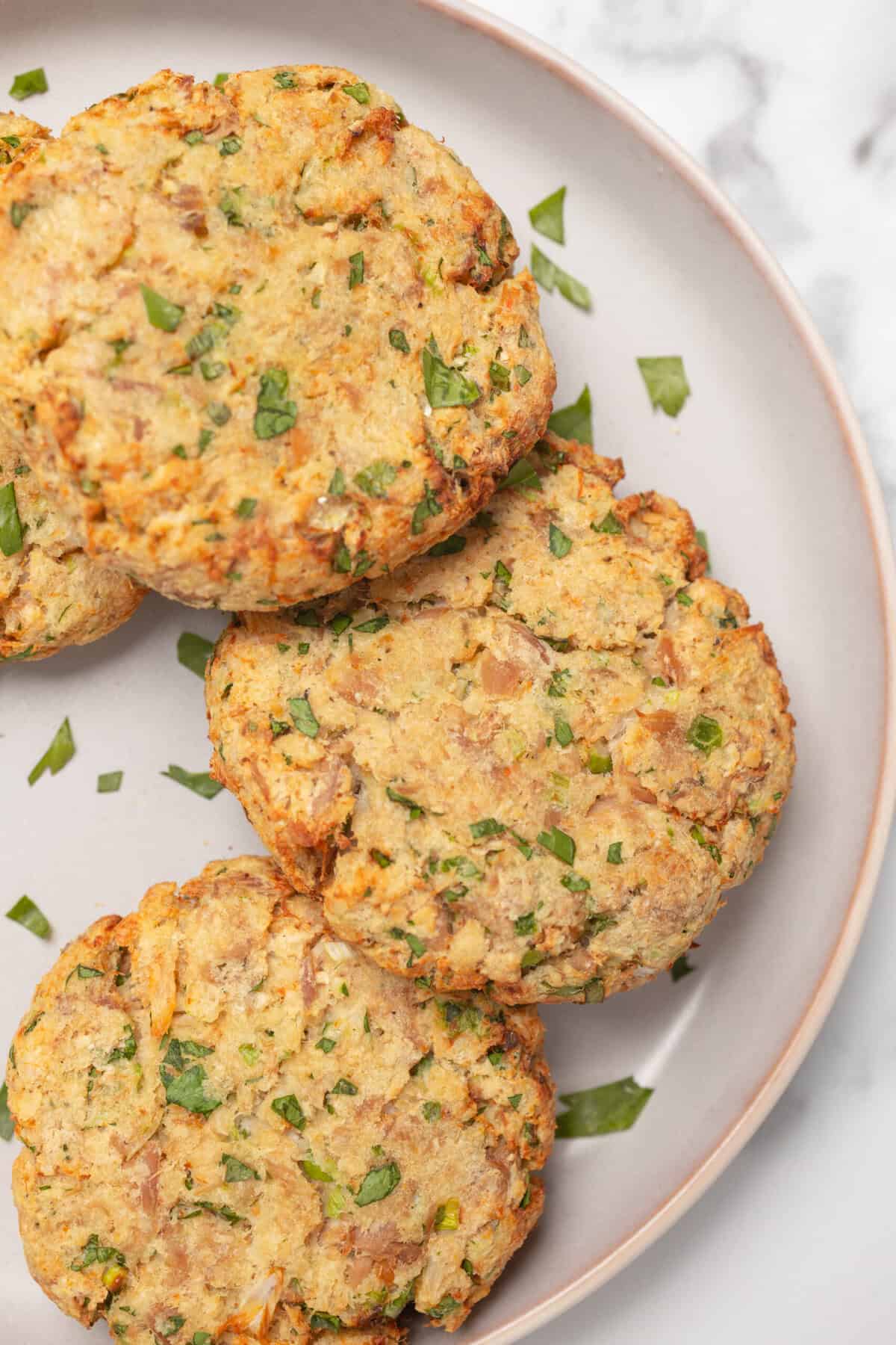 Air Fryer Crab Cakes - foodfaithfitness