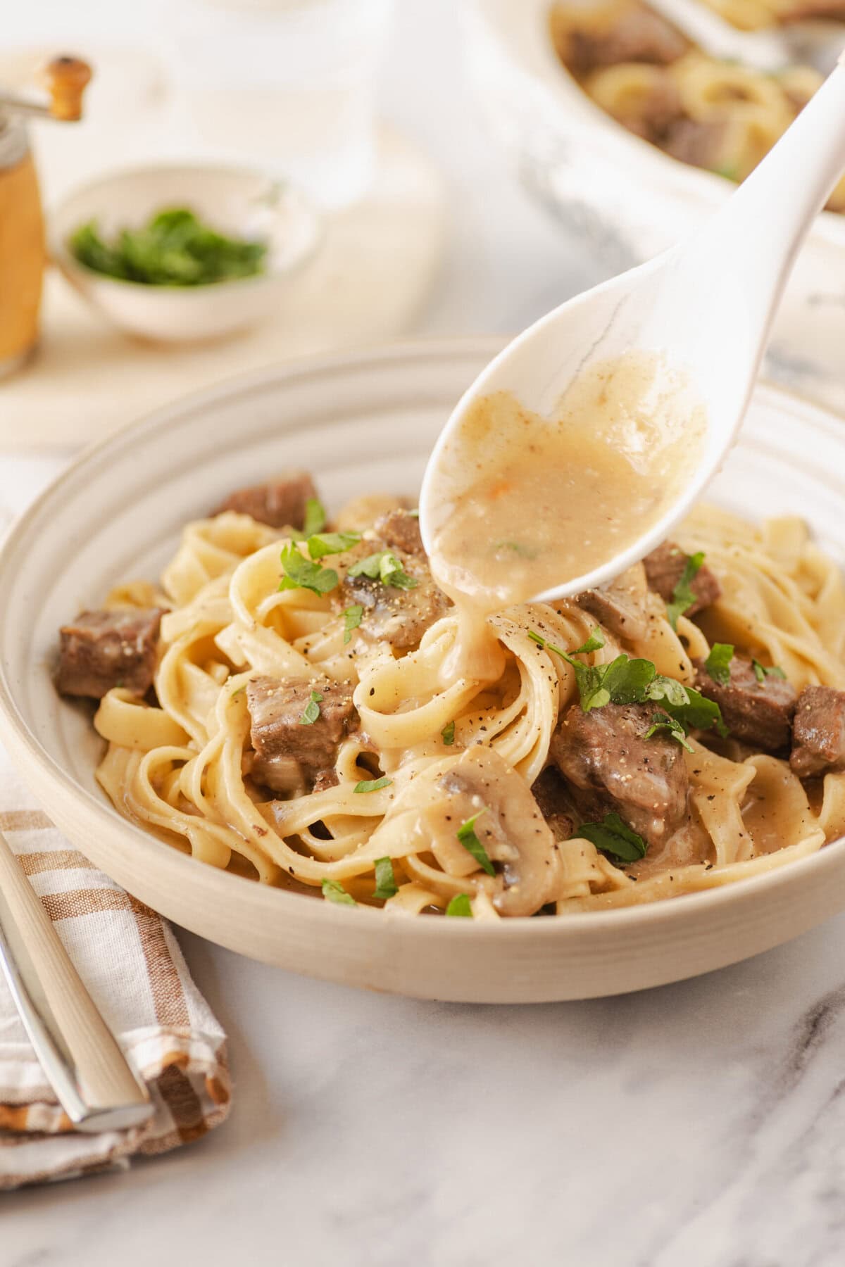 Instant Pot Beef Stroganoff - foodfaithfitness