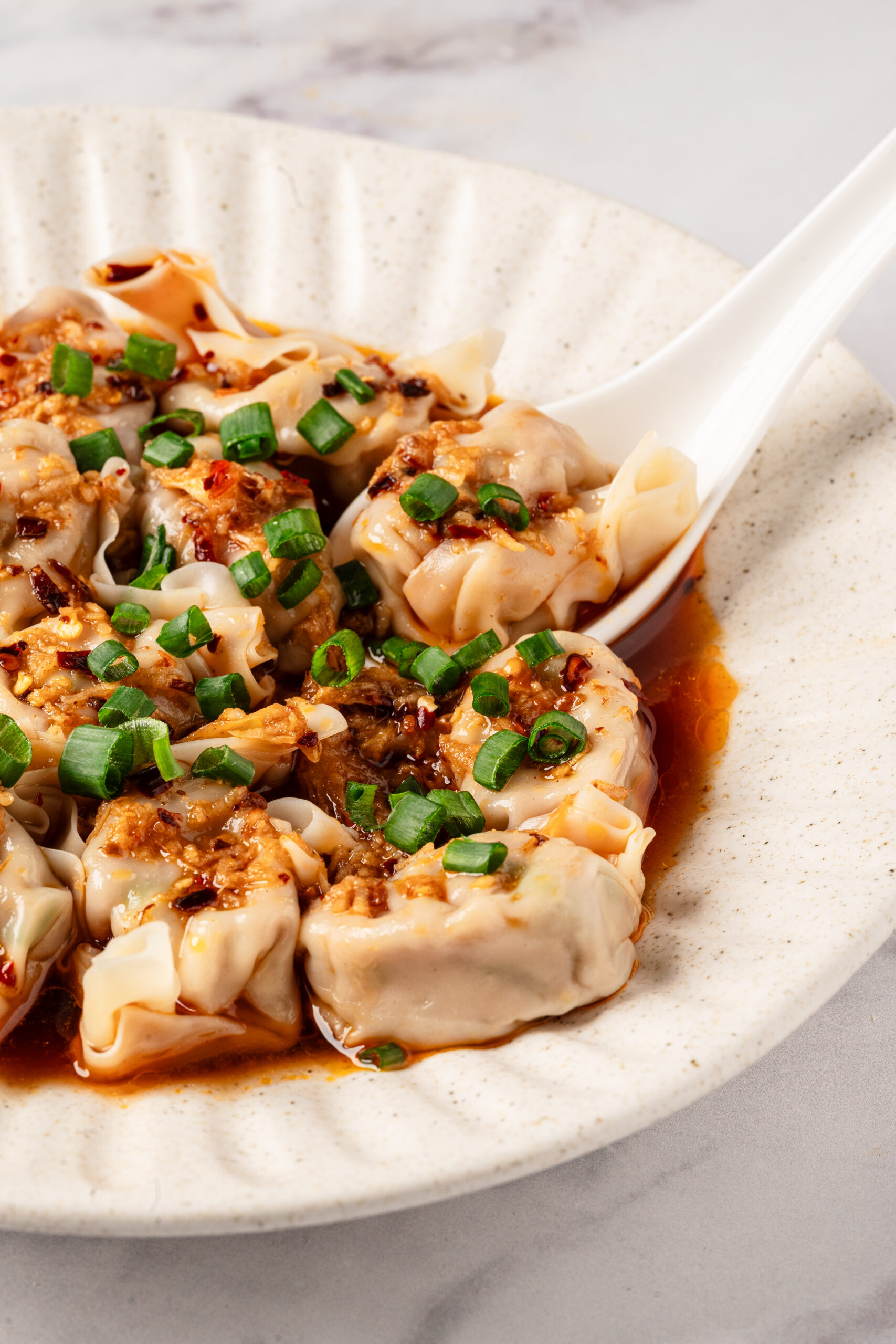 Spicy Wontons In Chili Oil - foodfaithfitness