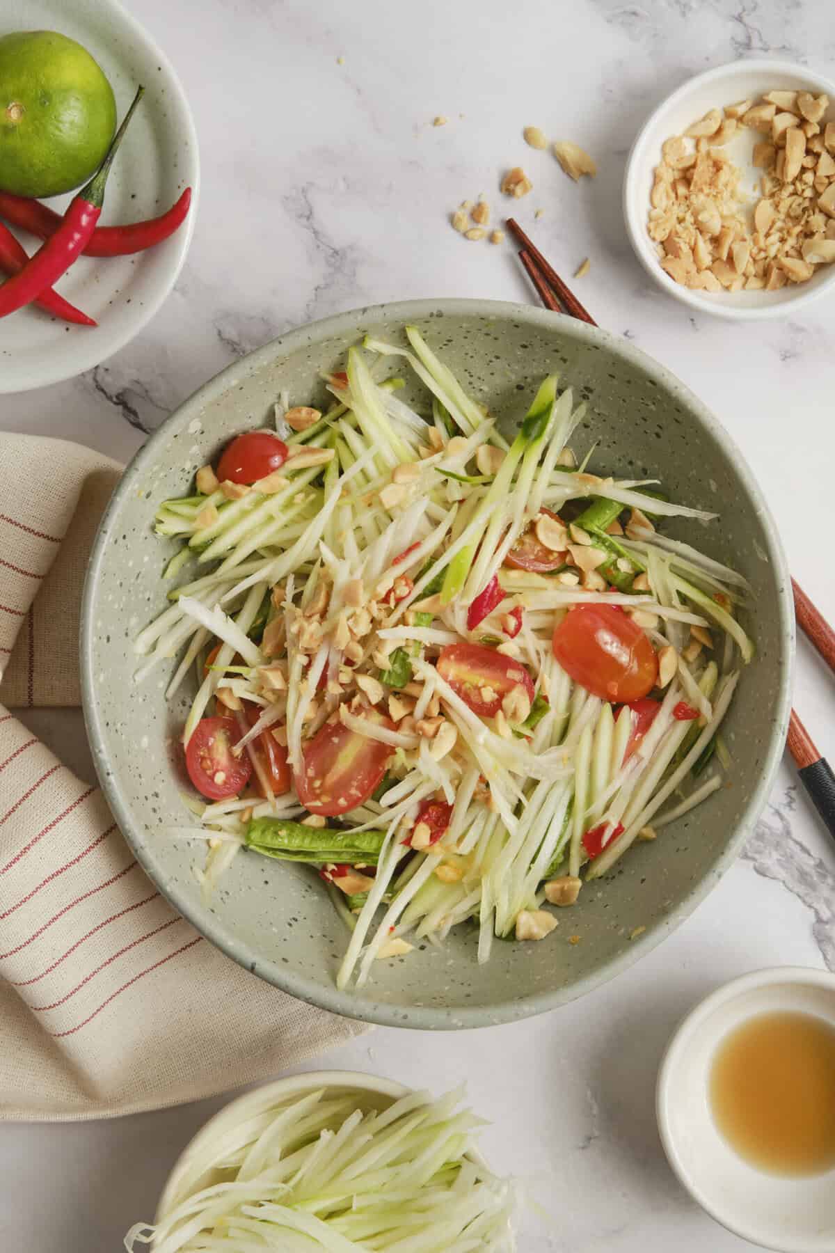 Thai papaya salad - foodfaithfittness