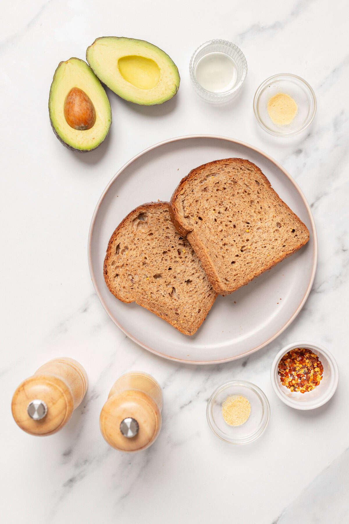 Vegan Avocado Toast - foodfaithfitness