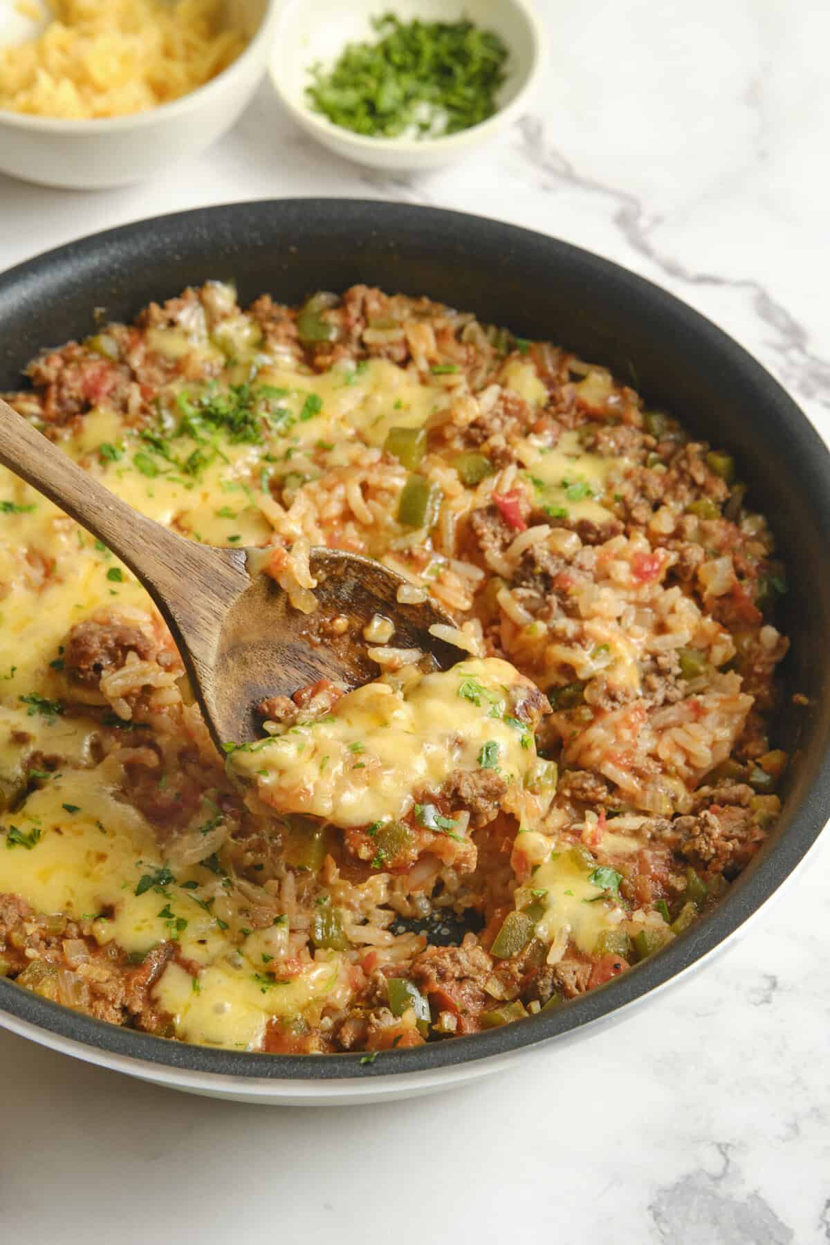 Ground Beef and Rice Skillet - foodfaithfitness