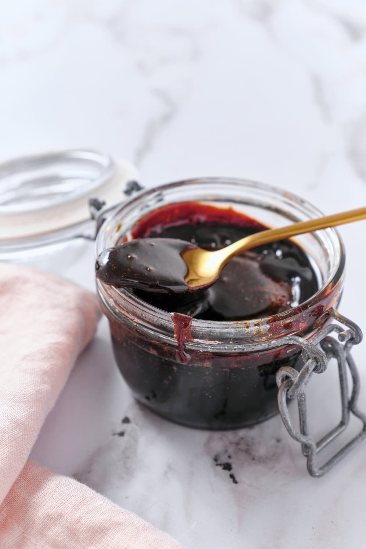 Pomegranate Molasses - foodfaithfitness