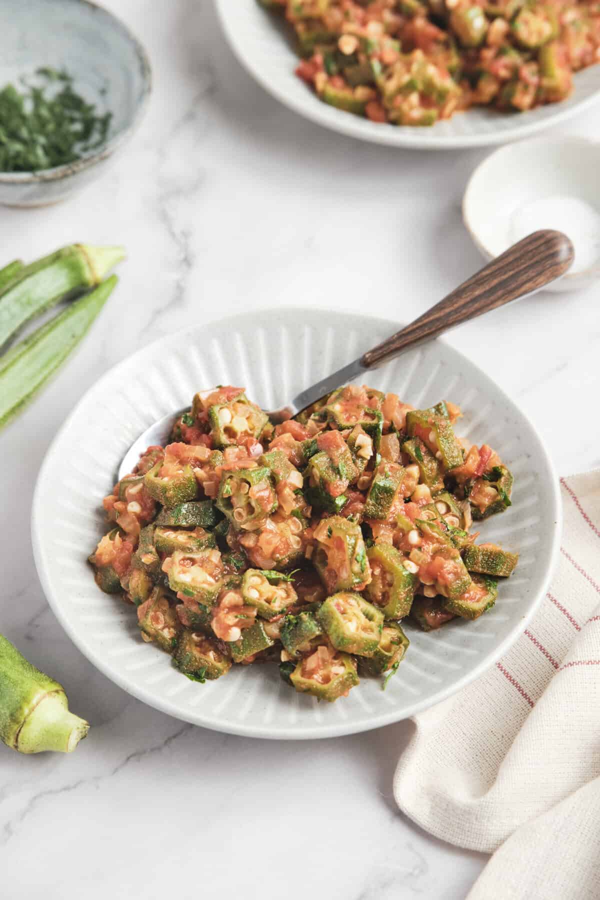 Stewed Okra and Tomatoes - foodfaithfitness