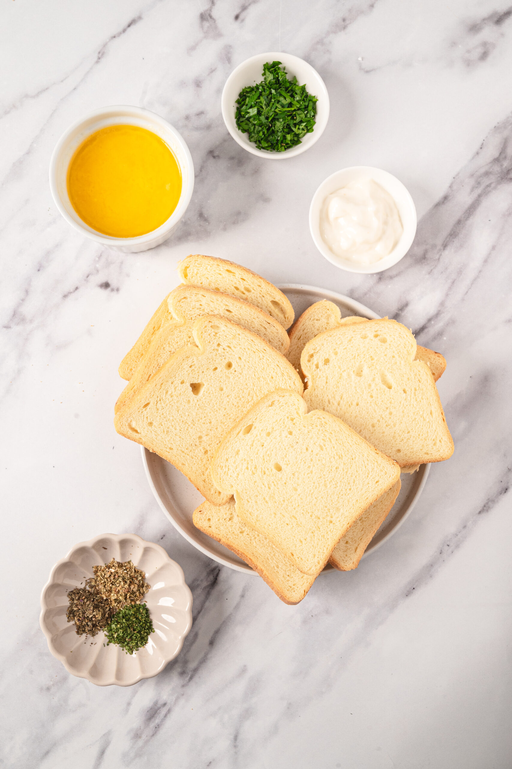 Texas Toast Garlic Bread - foodfaithfitness