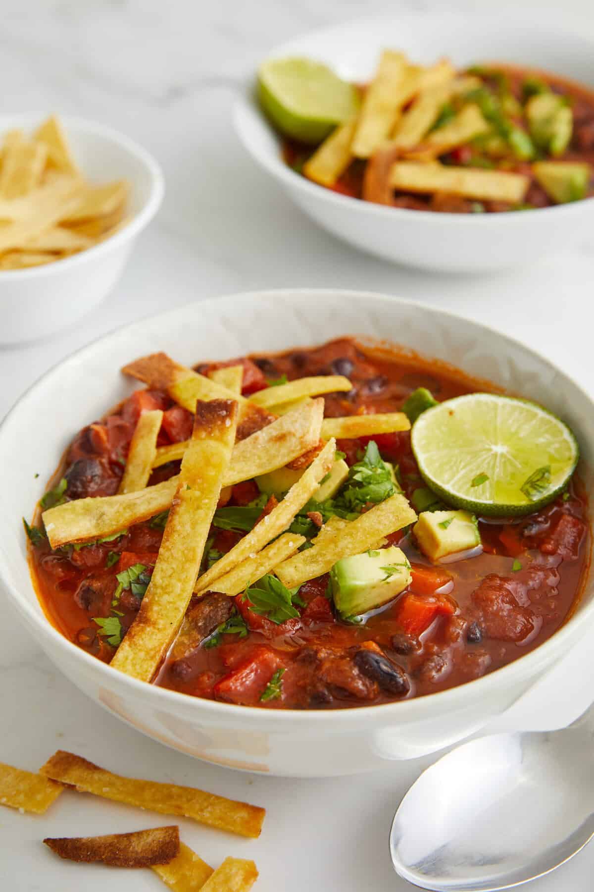 Vegetarian Tortilla Soup - foodfaithfitness