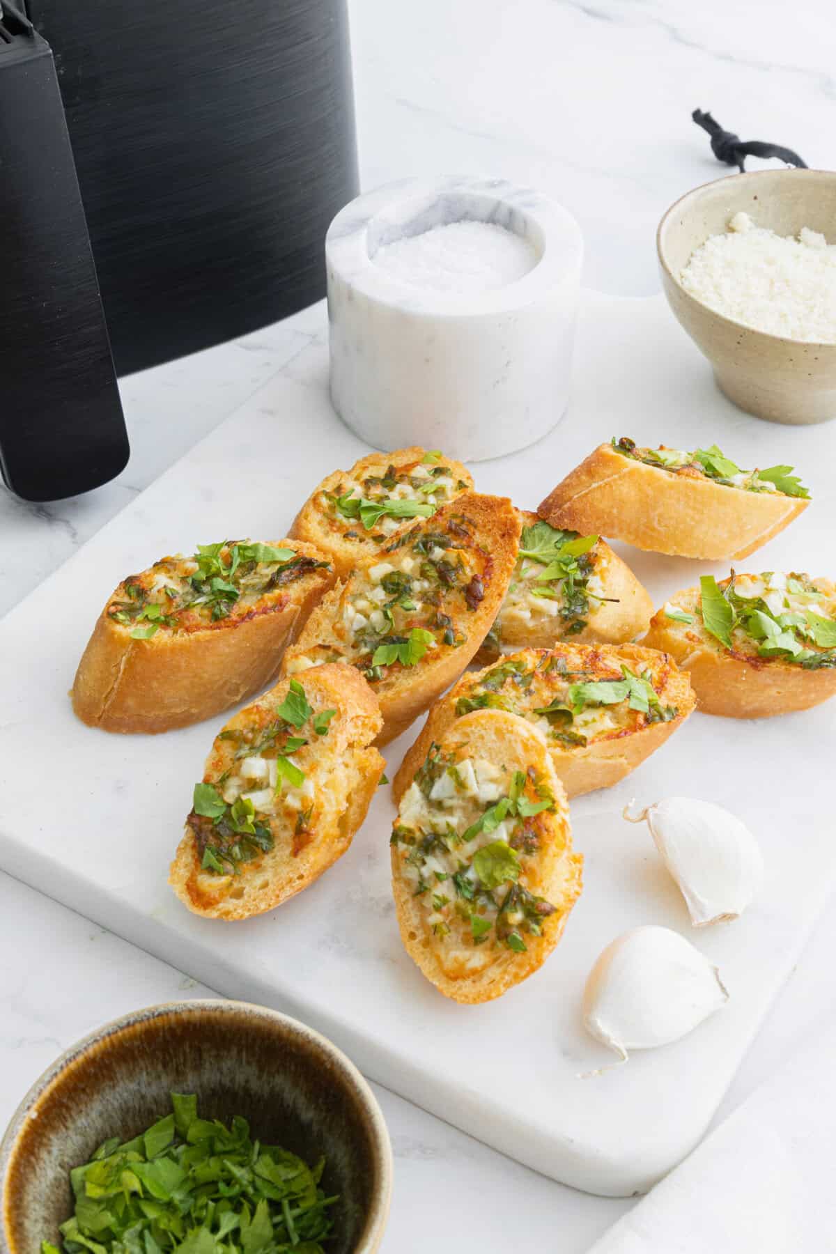 Air Fryer Garlic Bread - foodfaithfitness