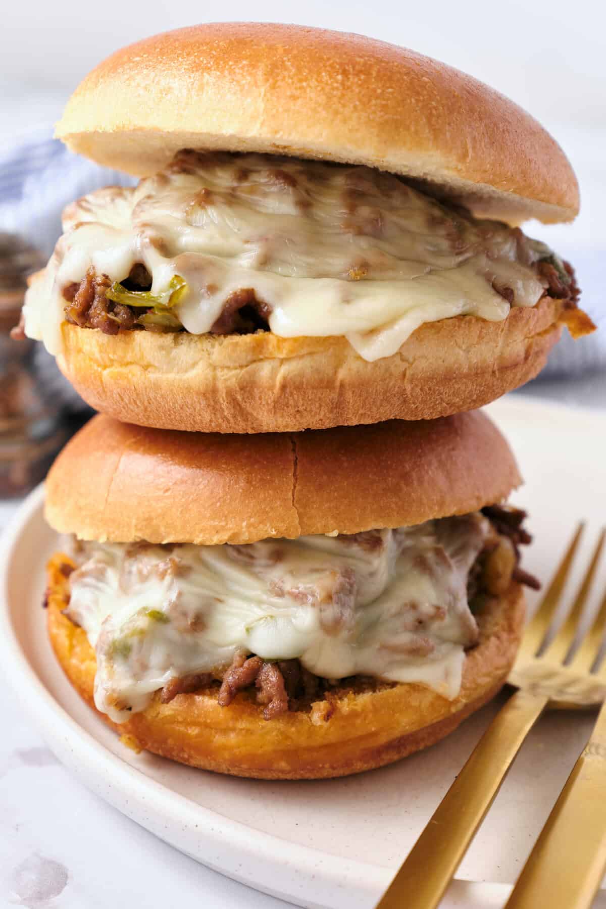 Philly Cheese Steak Sloppy Joe - foodfaithfitness