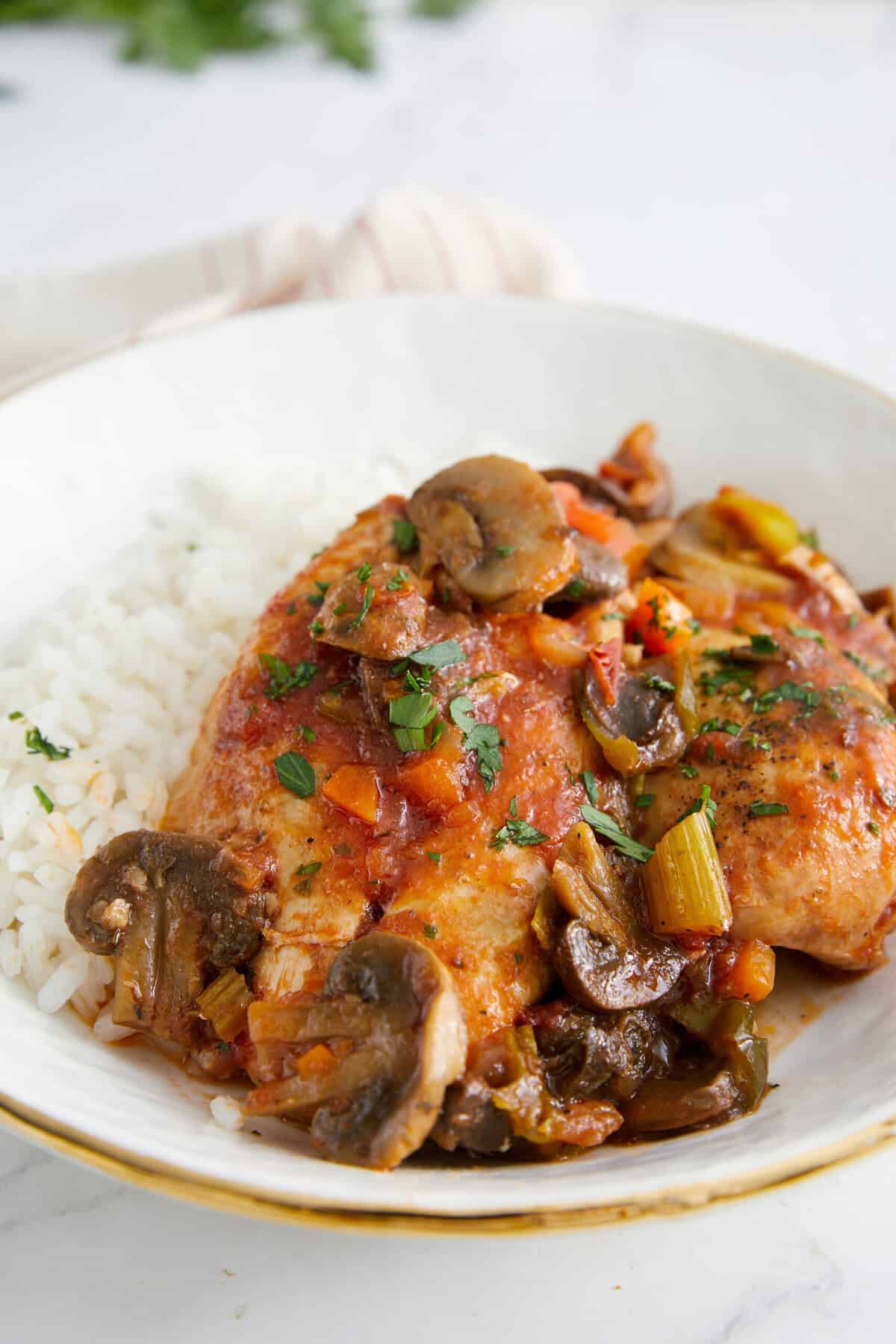 Slow Cooker Chicken Cacciatore - foodfaithfitness
