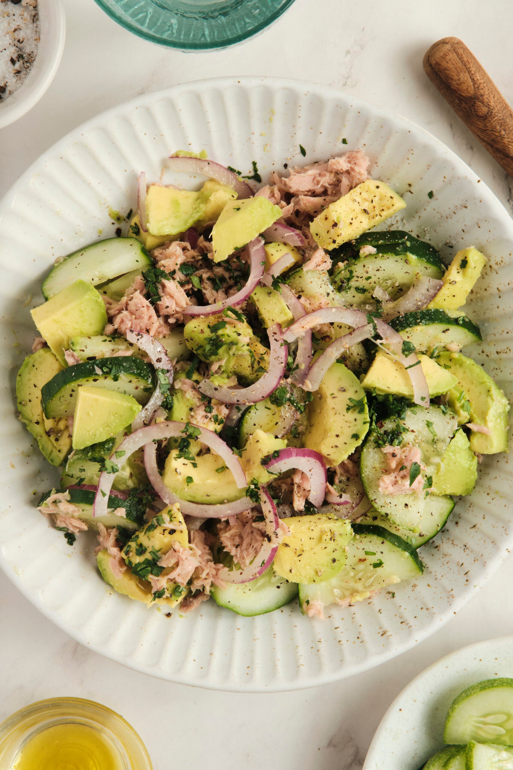 Avocado Tuna Salad - foodfaithfitness