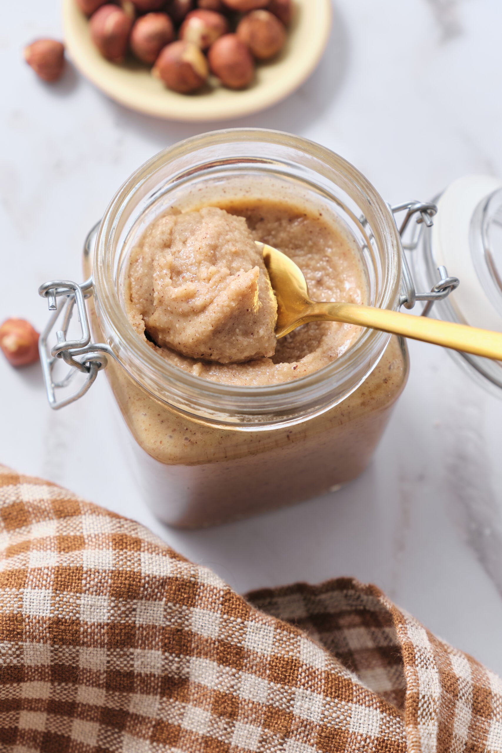Homemade Hazelnut Butter - foodfaithfitness